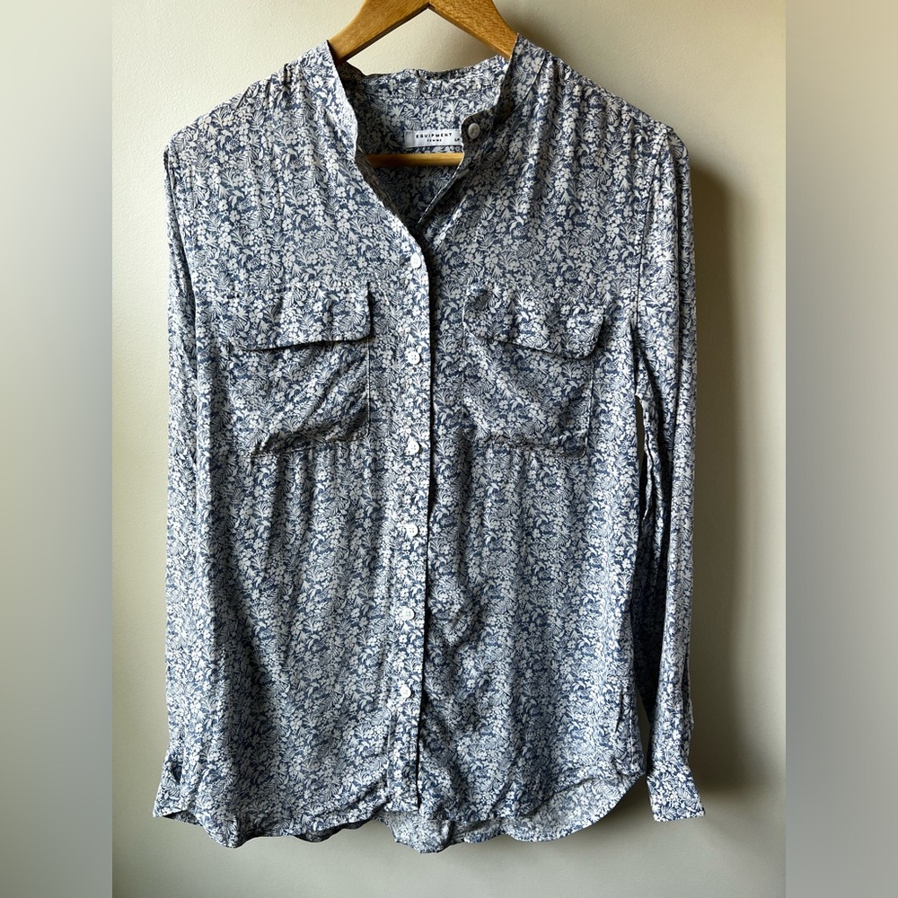 EQUIPMENT Silk Floral Button Down Top Blouse Feminine Luxury Coquette S